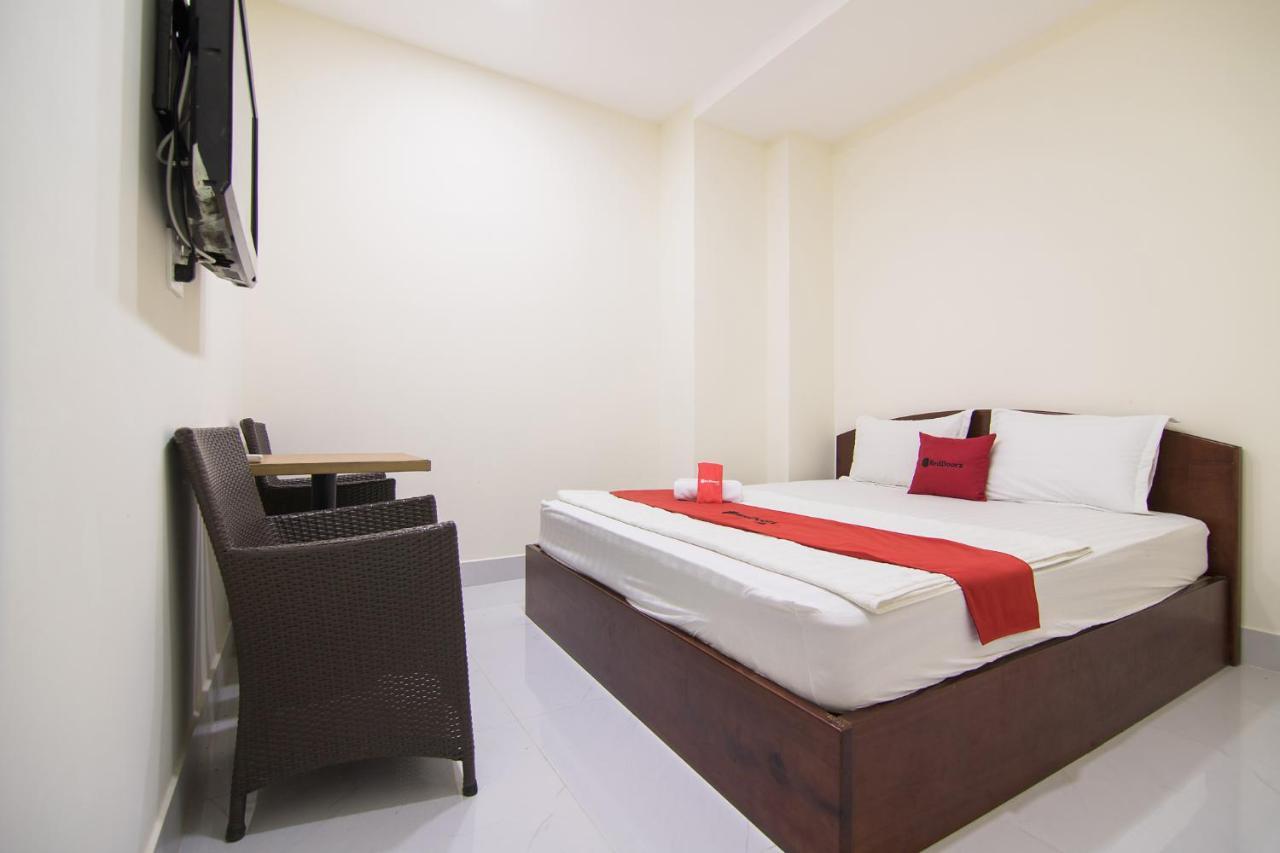 Hotel Reddoorz @ Le Sy Street